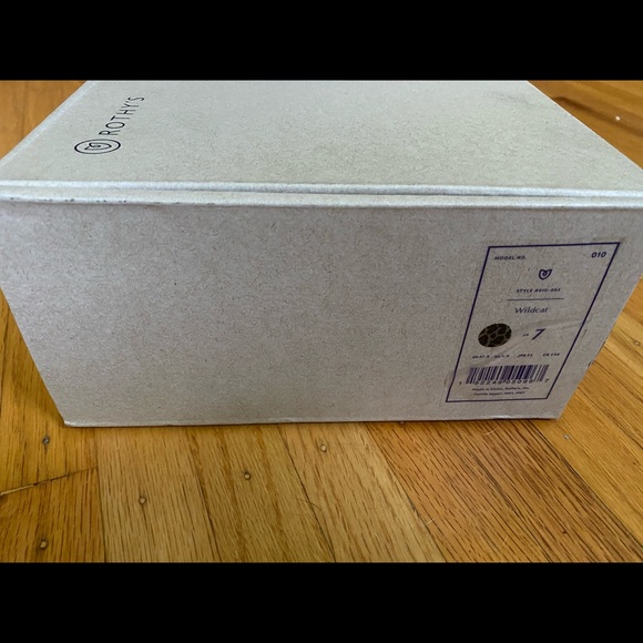 New in Box Rothy’s Wildcat Chelsea Boots Size 7 - Picture 5 of 5